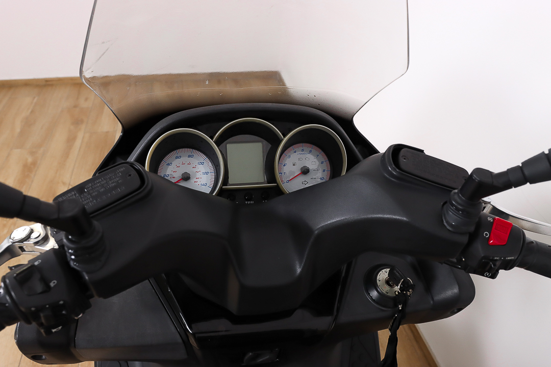 KYMCO Super Dink 125iKYMCO9 KYMCO Super Dink 125iKYMCO9