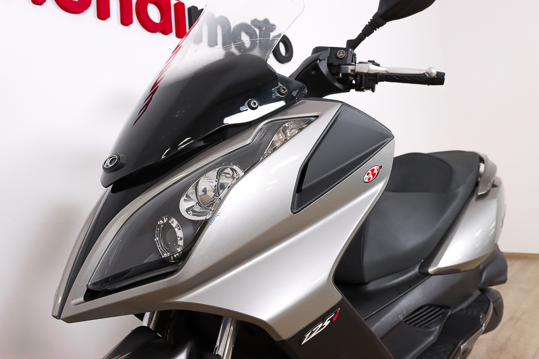 KYMCO Super Dink 125iKYMCO10 KYMCO Super Dink 125iKYMCO10