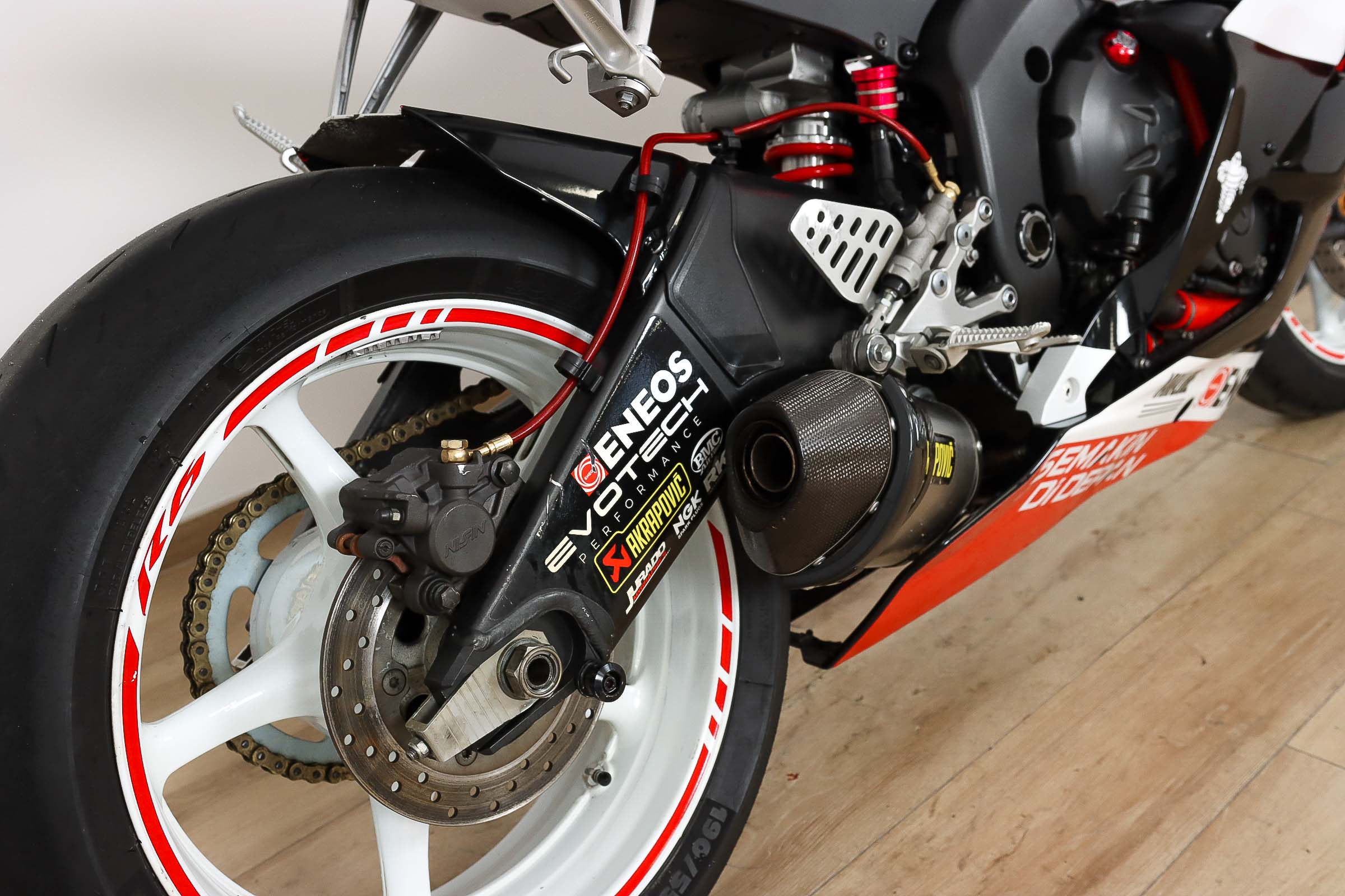 YAMAHA YZF R6RYAMAHA11 YAMAHA YZF R6RYAMAHA11