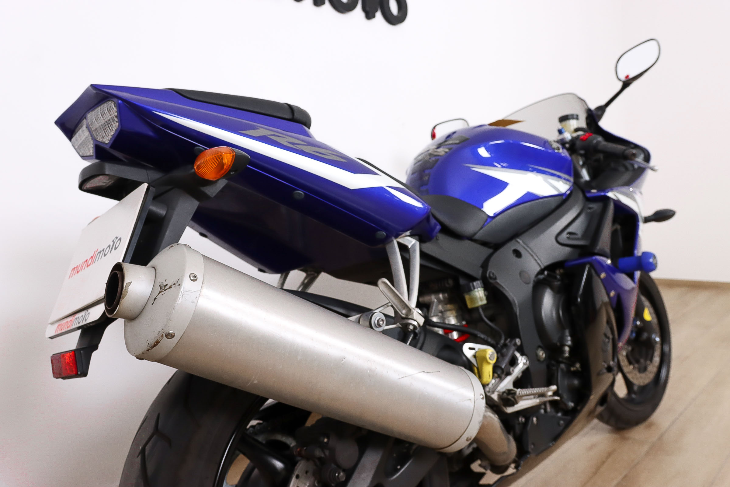 YAMAHA YZF R6YAMAHA4 YAMAHA YZF R6YAMAHA4