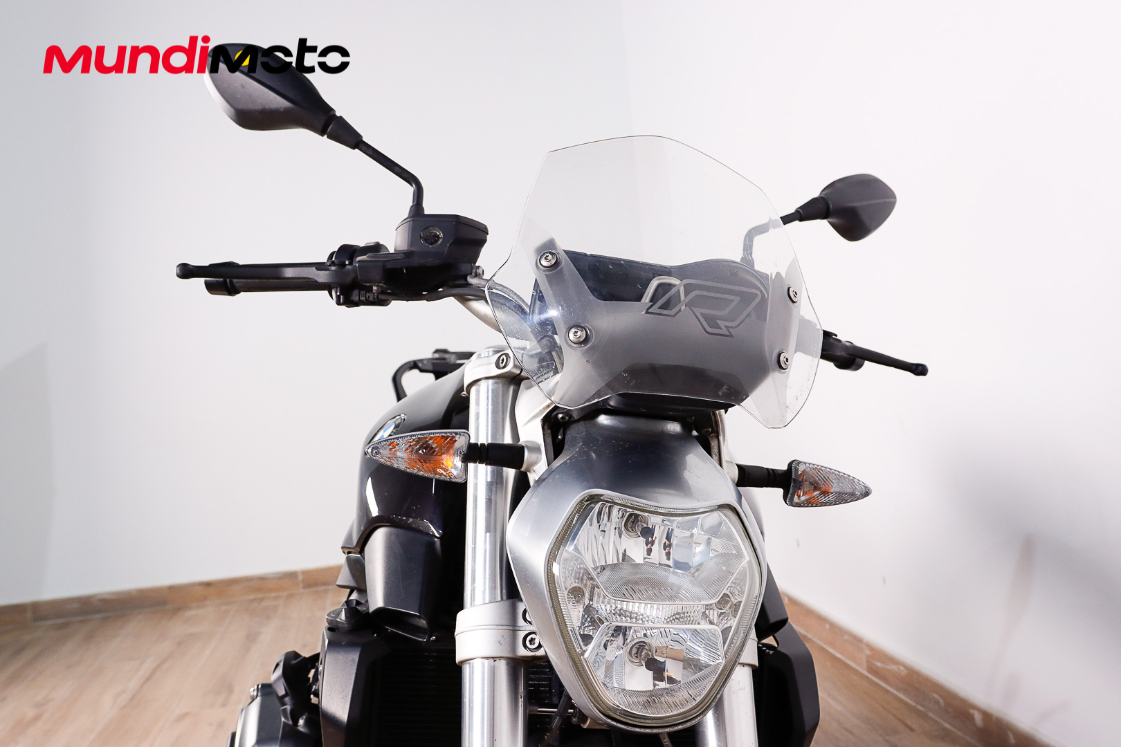 BMW R 1200 R promoBMW4 BMW R 1200 R promoBMW4