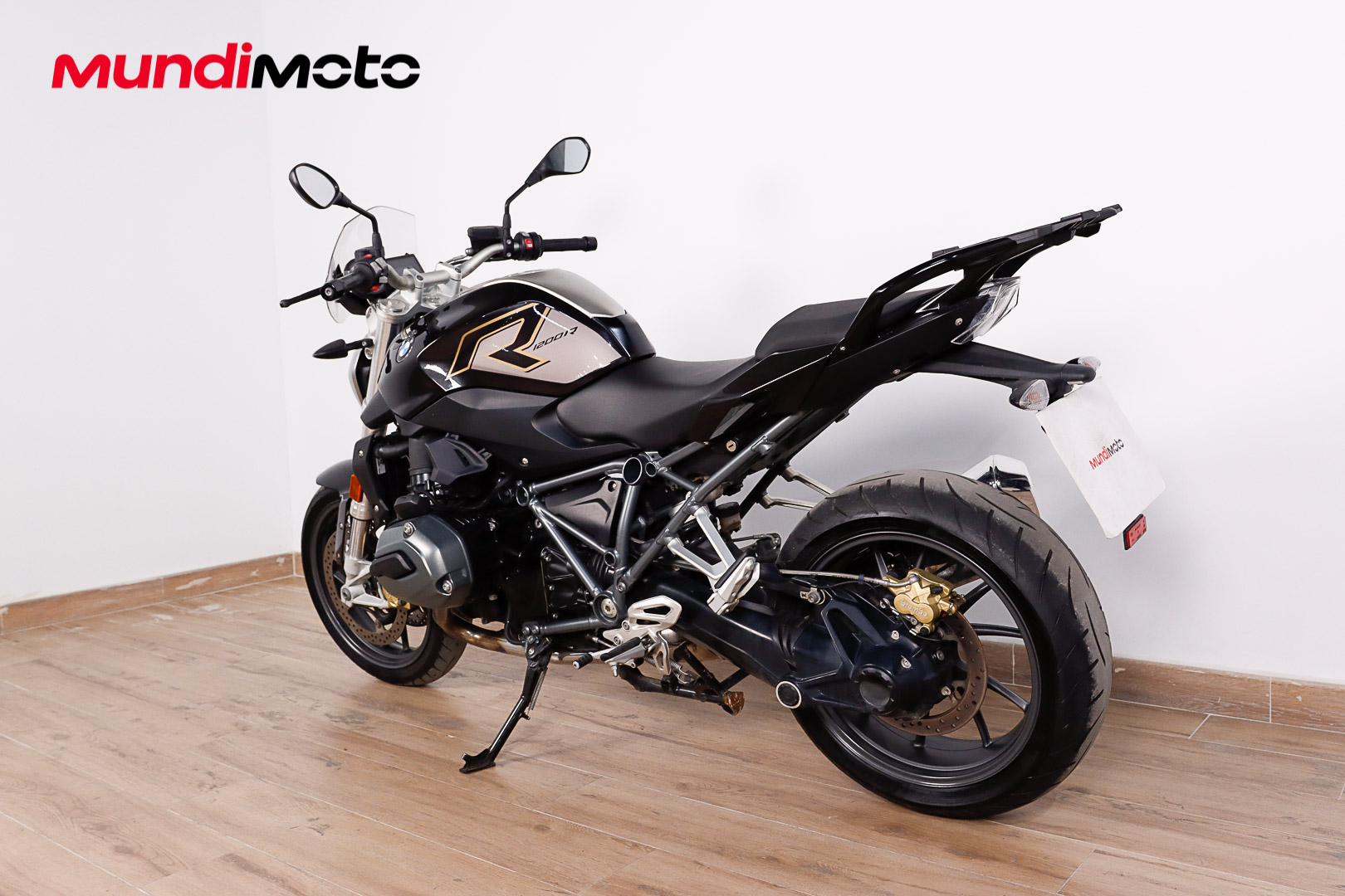 BMW R 1200 R promoBMW6 BMW R 1200 R promoBMW6