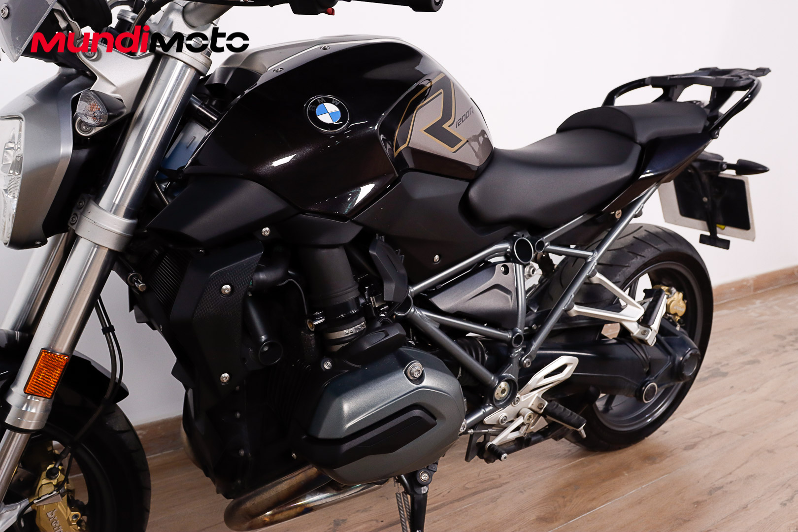 BMW R 1200 R promoBMW8 BMW R 1200 R promoBMW8