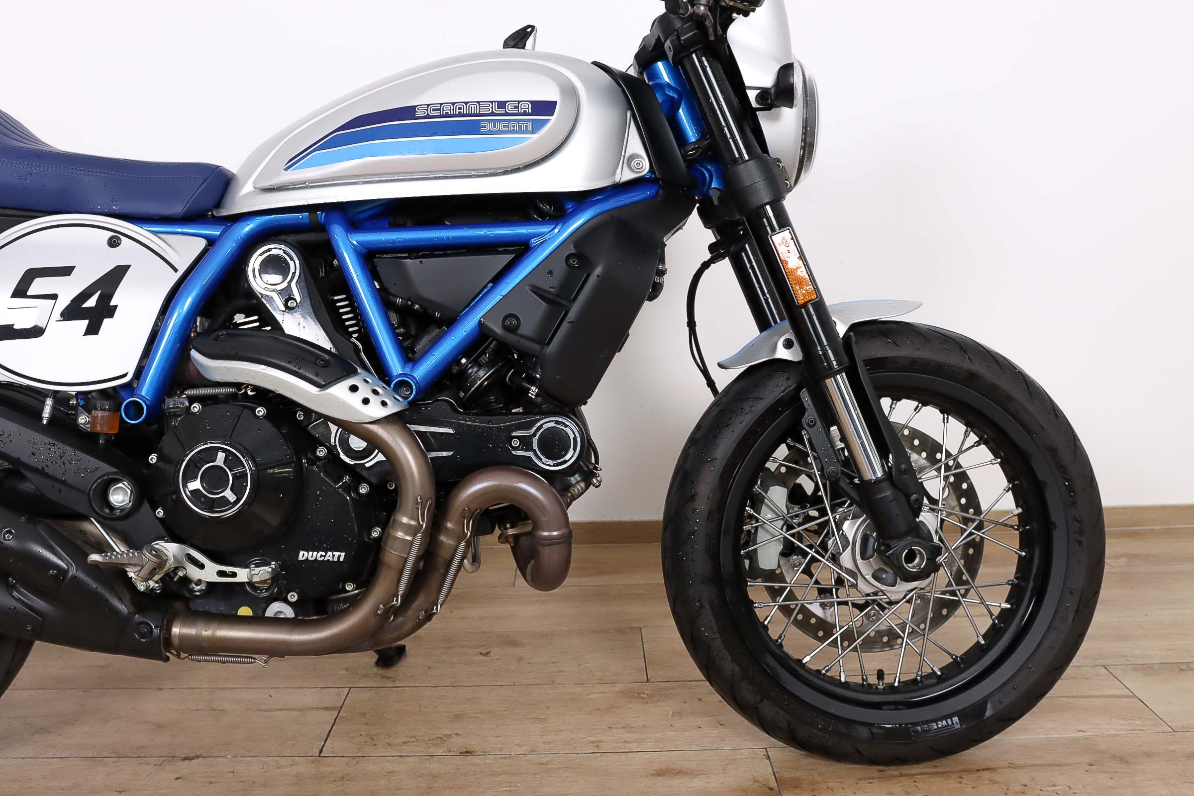 DUCATI Scrambler Café RacerDUCATI4 DUCATI Scrambler Café RacerDUCATI4