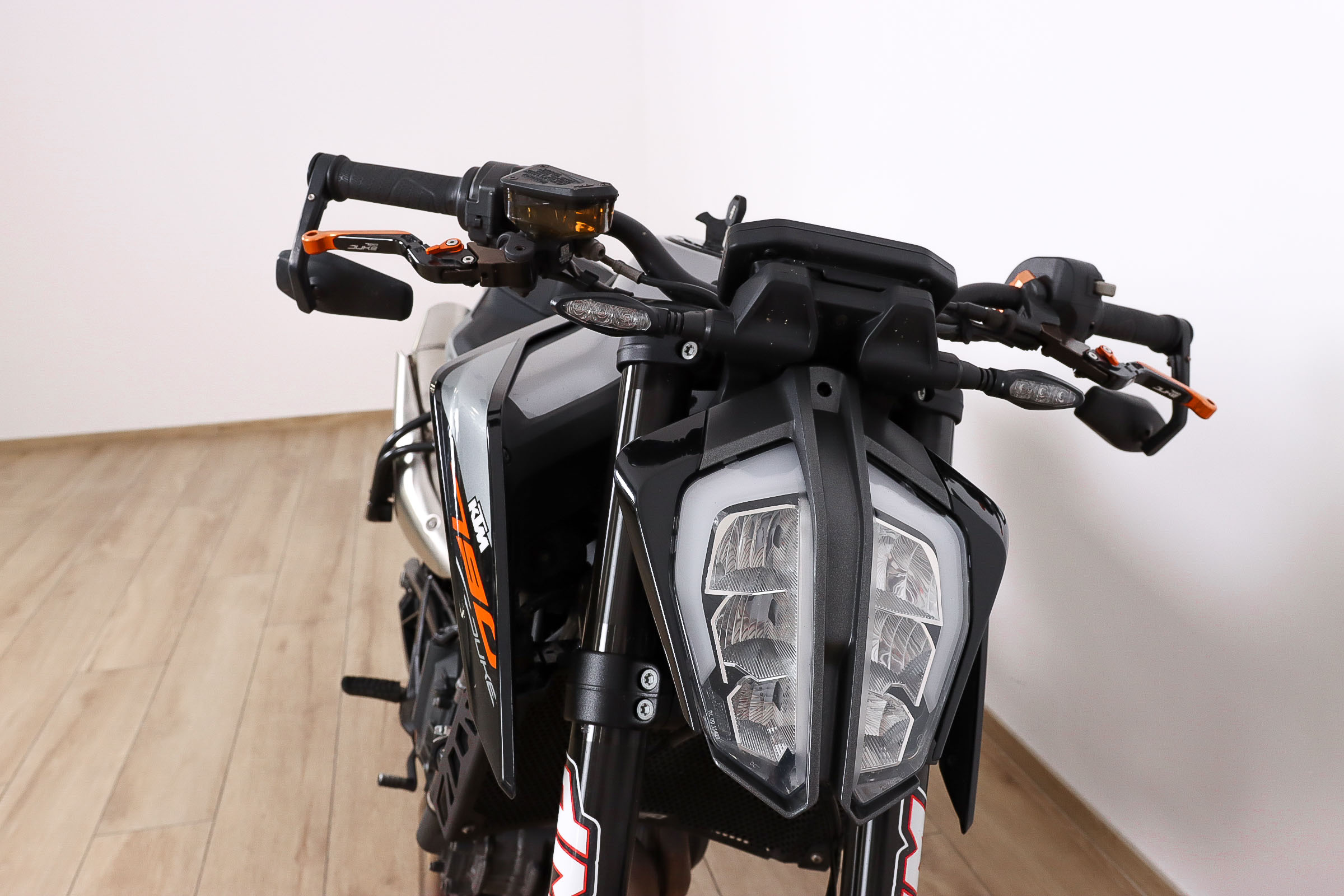KTM 790 DukeKTM3 KTM 790 DukeKTM3