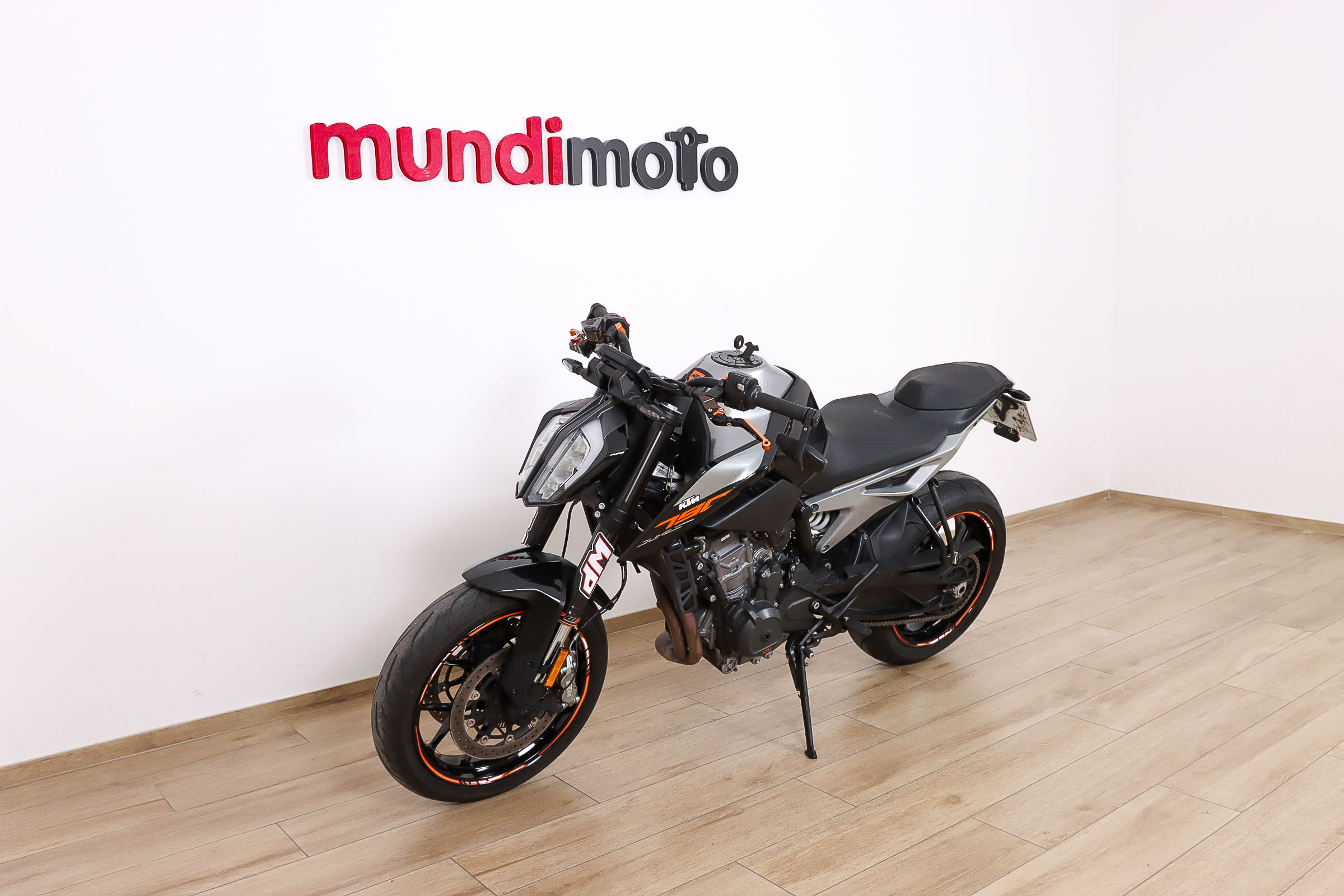 KTM 790 DukeKTM9 KTM 790 DukeKTM9