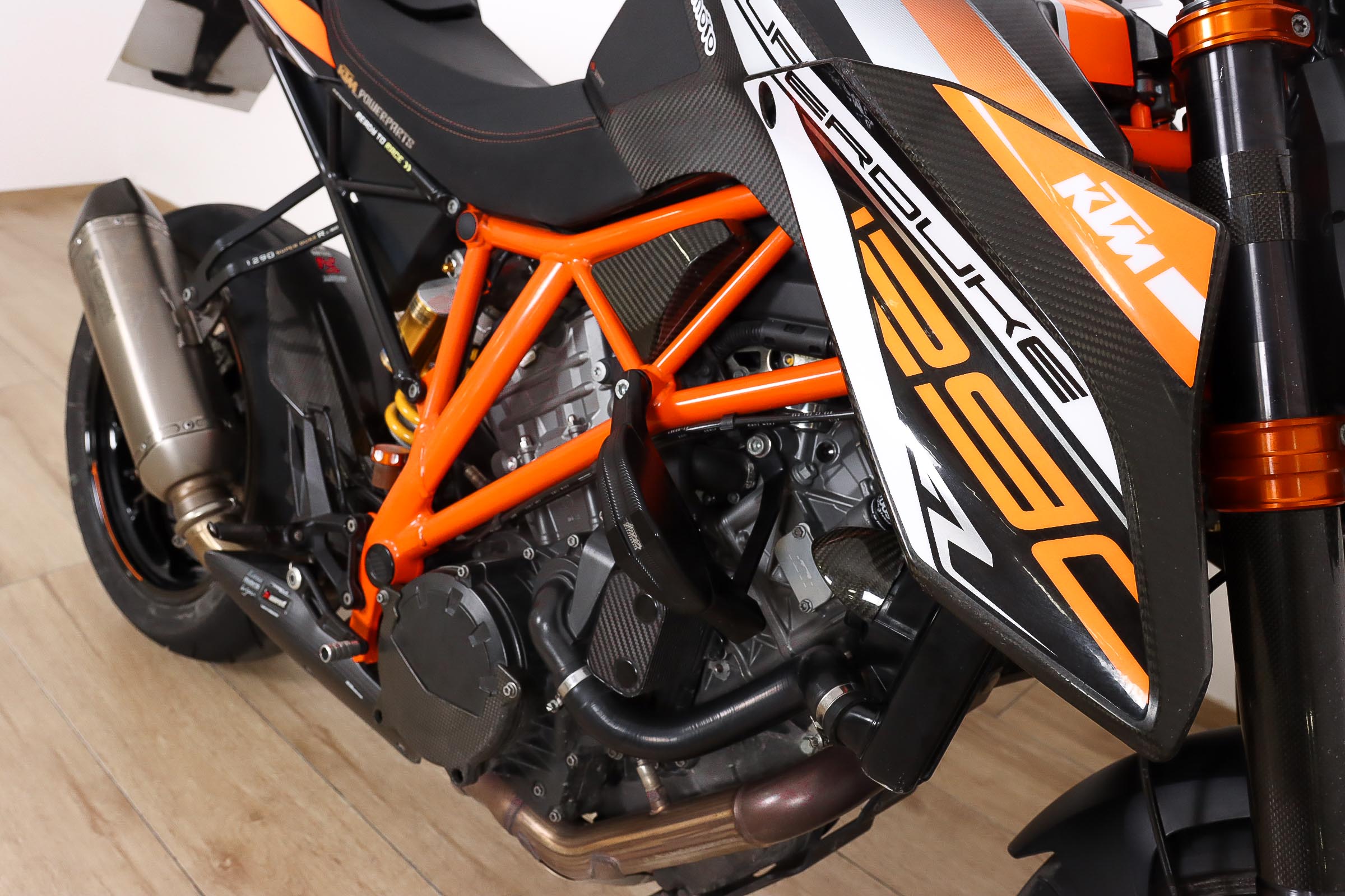 KTM 1290 Super Duke R ABSKTM4 KTM 1290 Super Duke R ABSKTM4