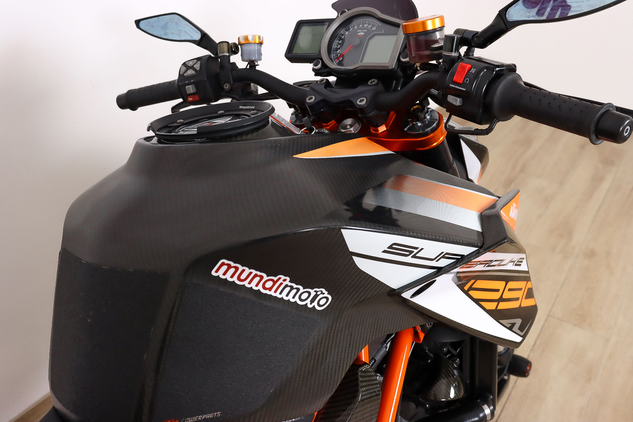 KTM 1290 Super Duke R ABSKTM8 KTM 1290 Super Duke R ABSKTM8