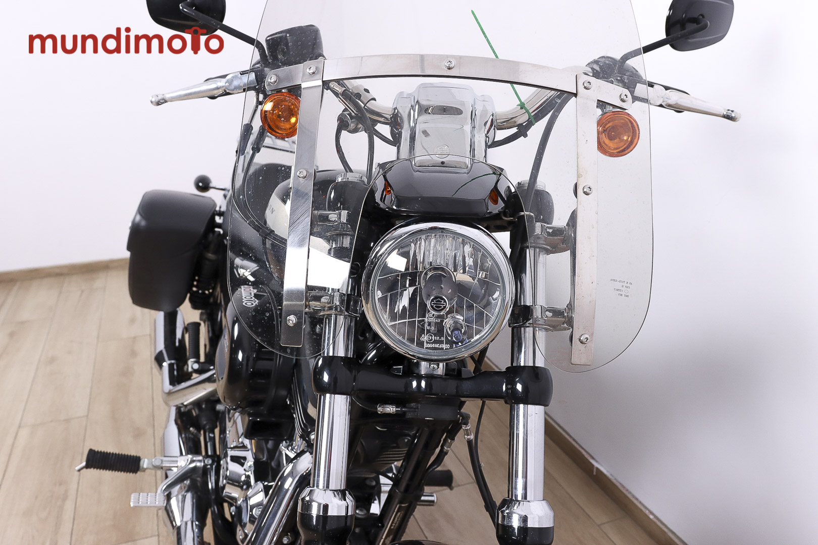 HARLEY DAVIDSON Sportster 1200 CustomHARLEY DAVIDSON3 HARLEY DAVIDSON Sportster 1200 CustomHARLEY DAVIDSON3