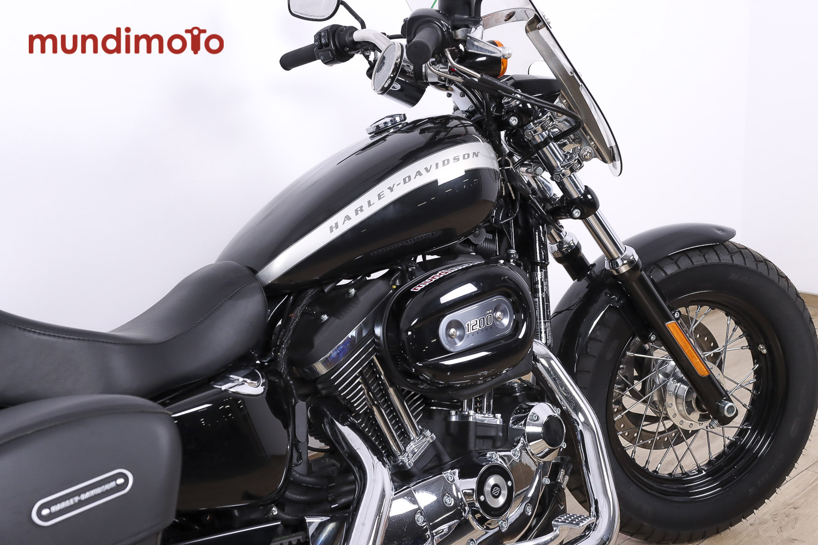 HARLEY DAVIDSON Sportster 1200 CustomHARLEY DAVIDSON5 HARLEY DAVIDSON Sportster 1200 CustomHARLEY DAVIDSON5