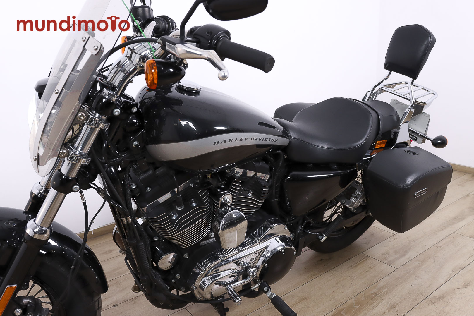 HARLEY DAVIDSON Sportster 1200 CustomHARLEY DAVIDSON13 HARLEY DAVIDSON Sportster 1200 CustomHARLEY DAVIDSON13