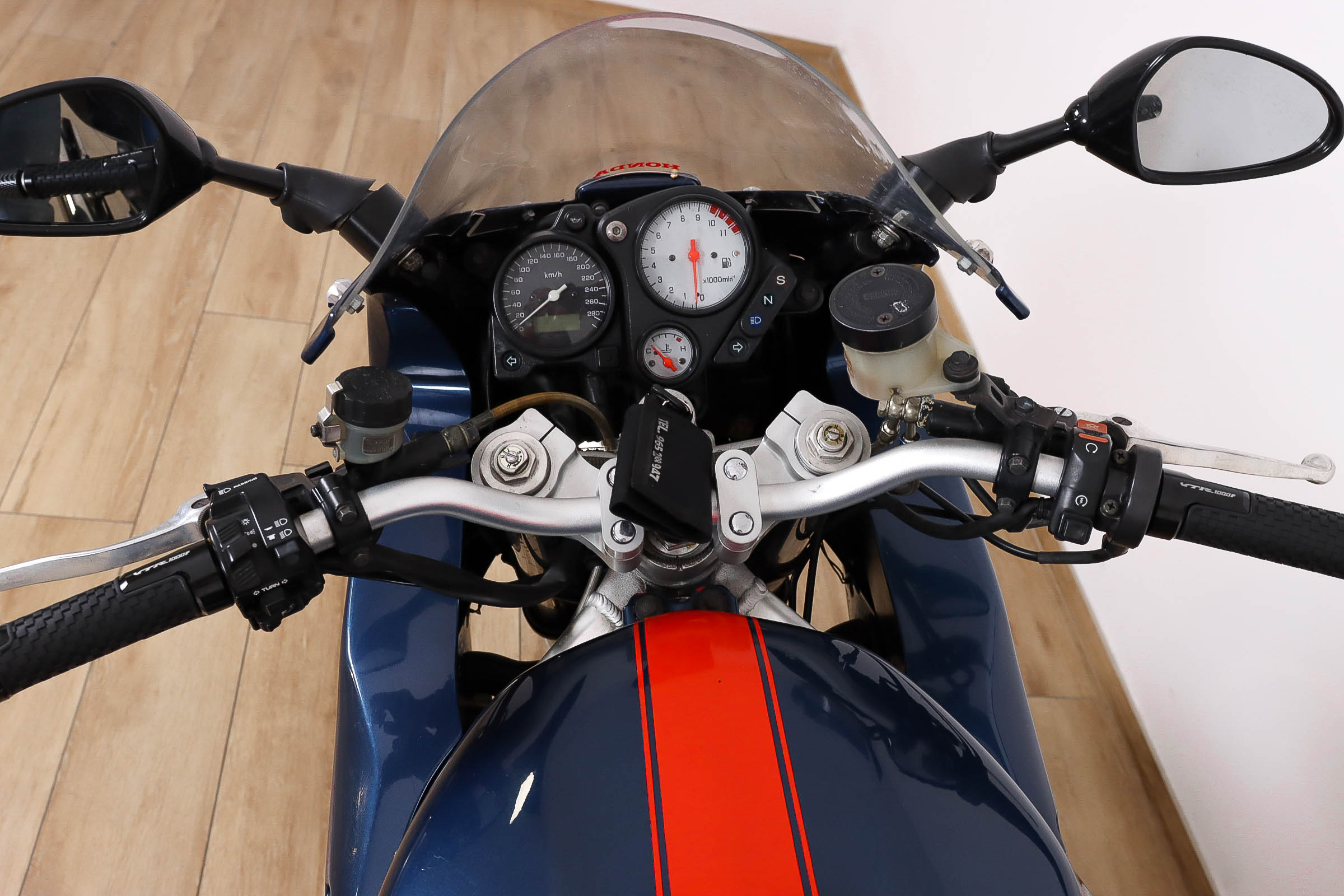HONDA VTR 1000 F FIRESTORMHONDA11 HONDA VTR 1000 F FIRESTORMHONDA11
