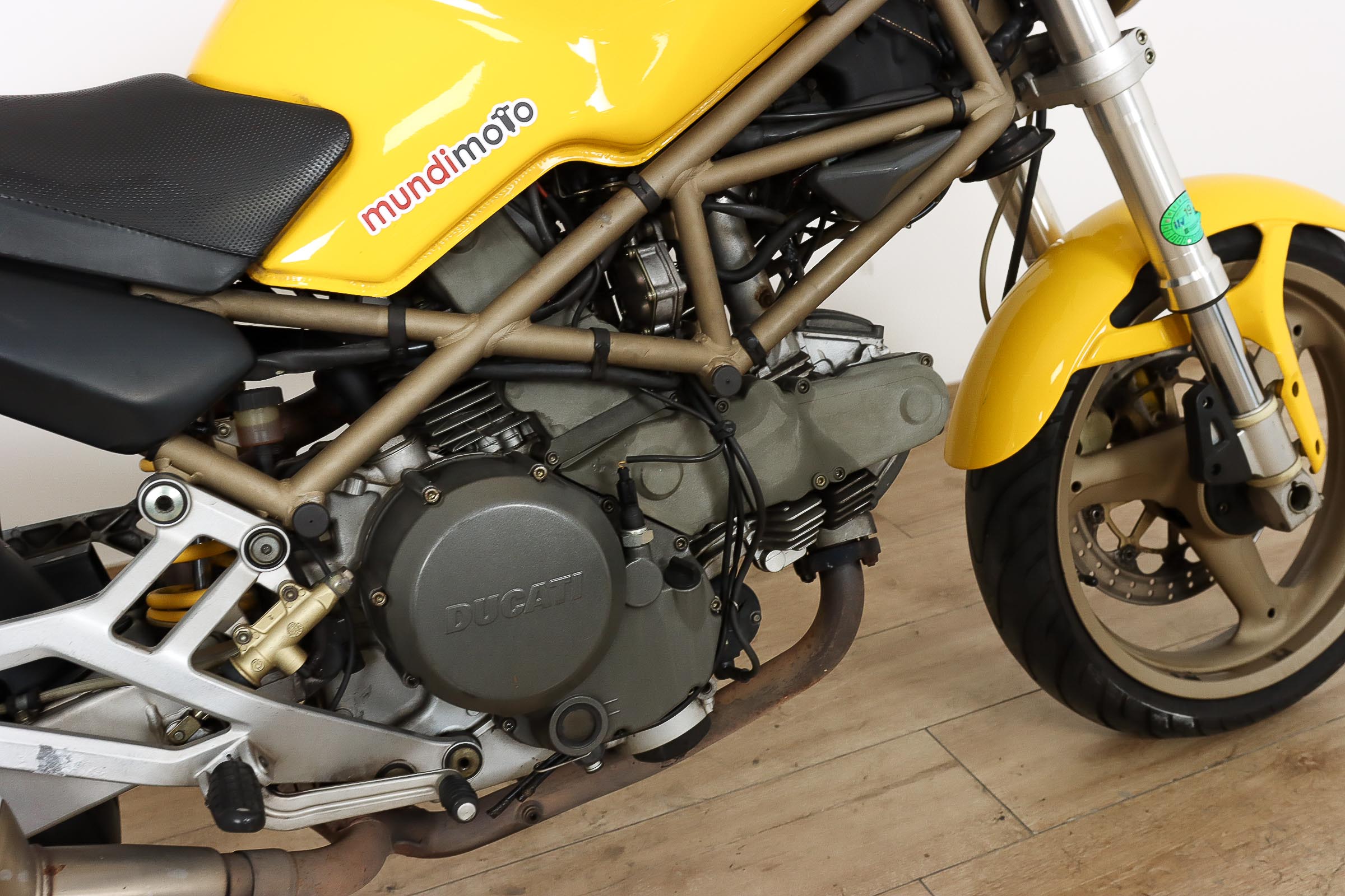 DUCATI MONSTER 600DUCATI6 DUCATI MONSTER 600DUCATI6
