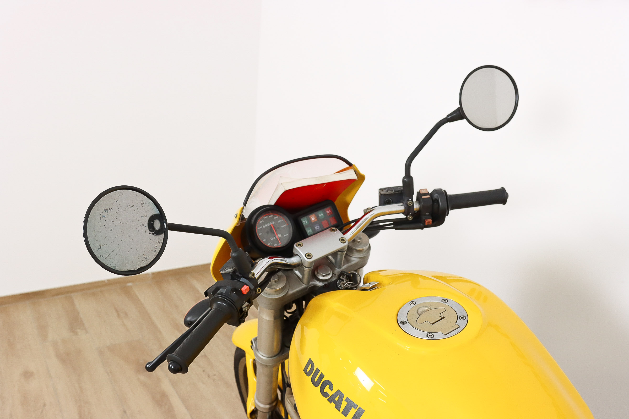 DUCATI MONSTER 600DUCATI10 DUCATI MONSTER 600DUCATI10