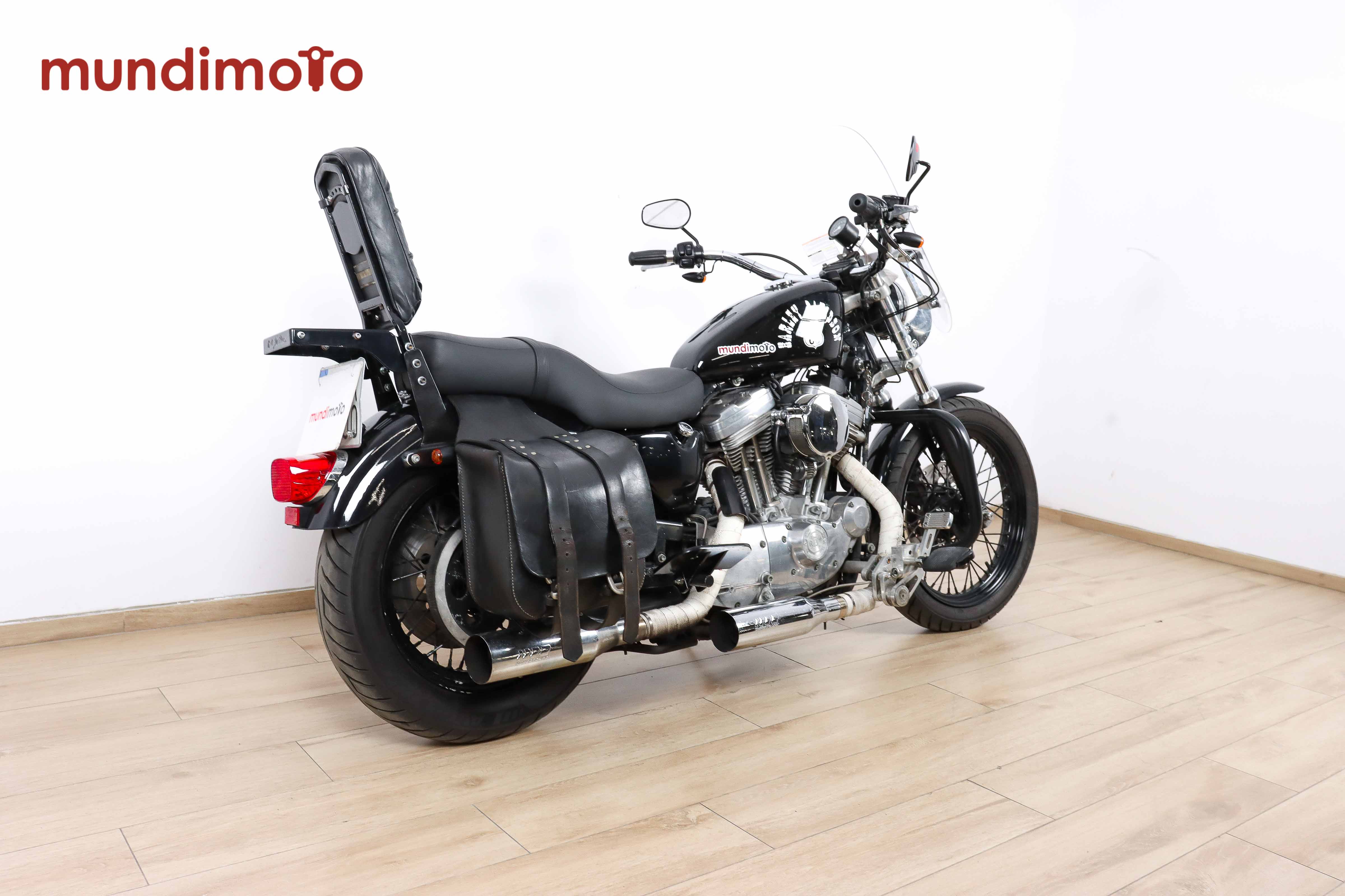 HARLEY DAVIDSON Sportster 883 HuggerHARLEY DAVIDSON2 HARLEY DAVIDSON Sportster 883 HuggerHARLEY DAVIDSON2
