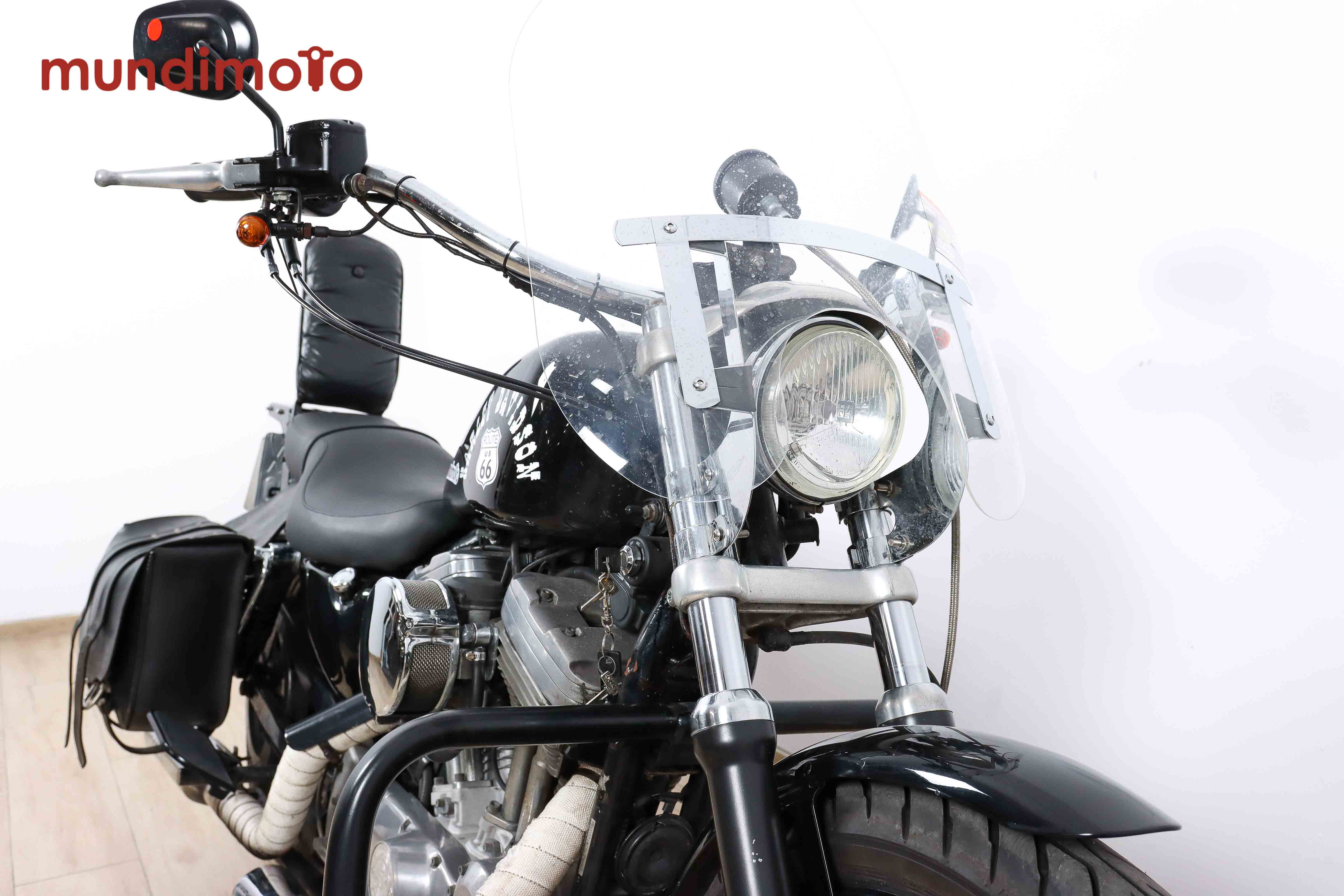 HARLEY DAVIDSON Sportster 883 HuggerHARLEY DAVIDSON4 HARLEY DAVIDSON Sportster 883 HuggerHARLEY DAVIDSON4