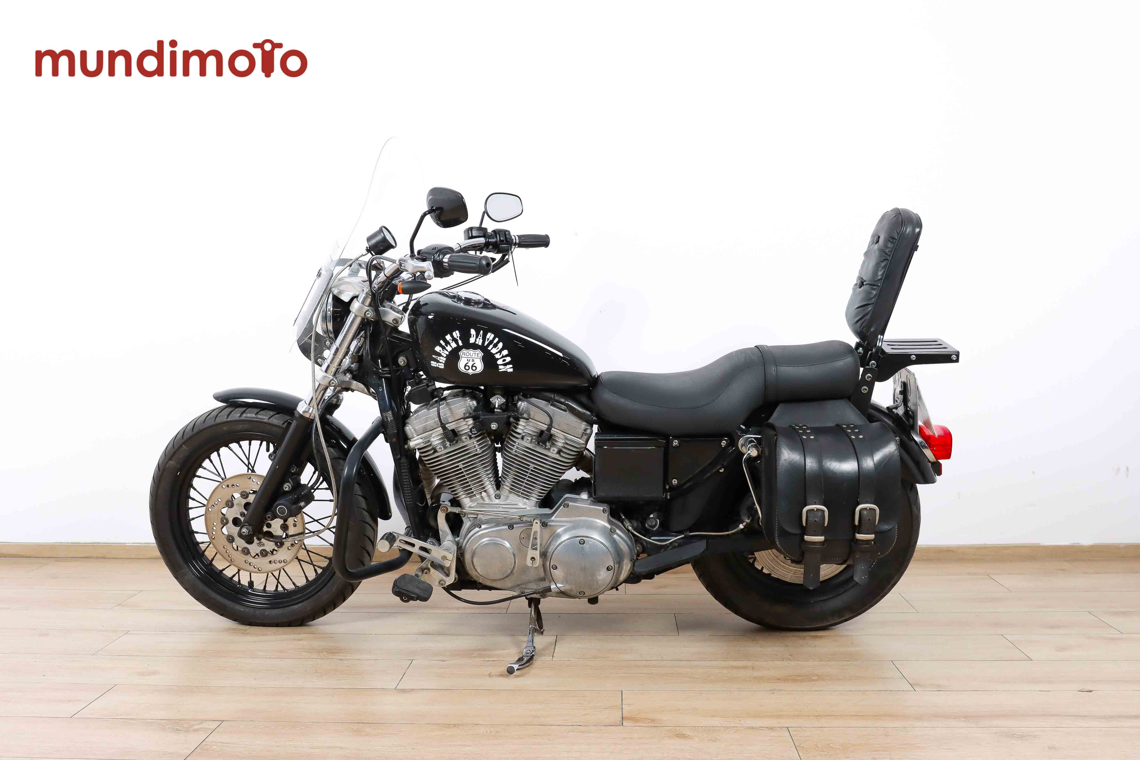 HARLEY DAVIDSON Sportster 883 HuggerHARLEY DAVIDSON5 HARLEY DAVIDSON Sportster 883 HuggerHARLEY DAVIDSON5