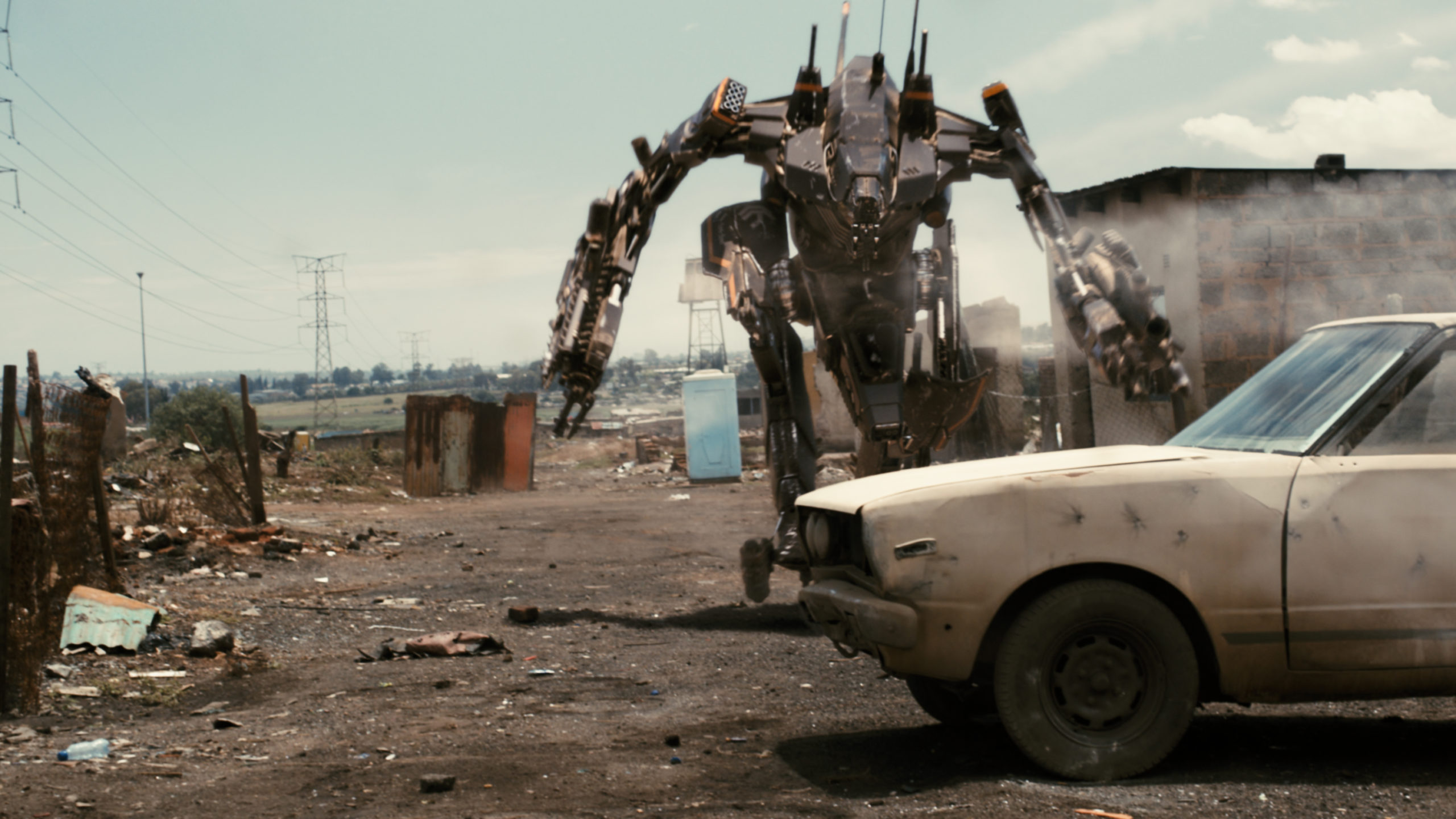 District 9 (2009) Review: Becoming the Monster