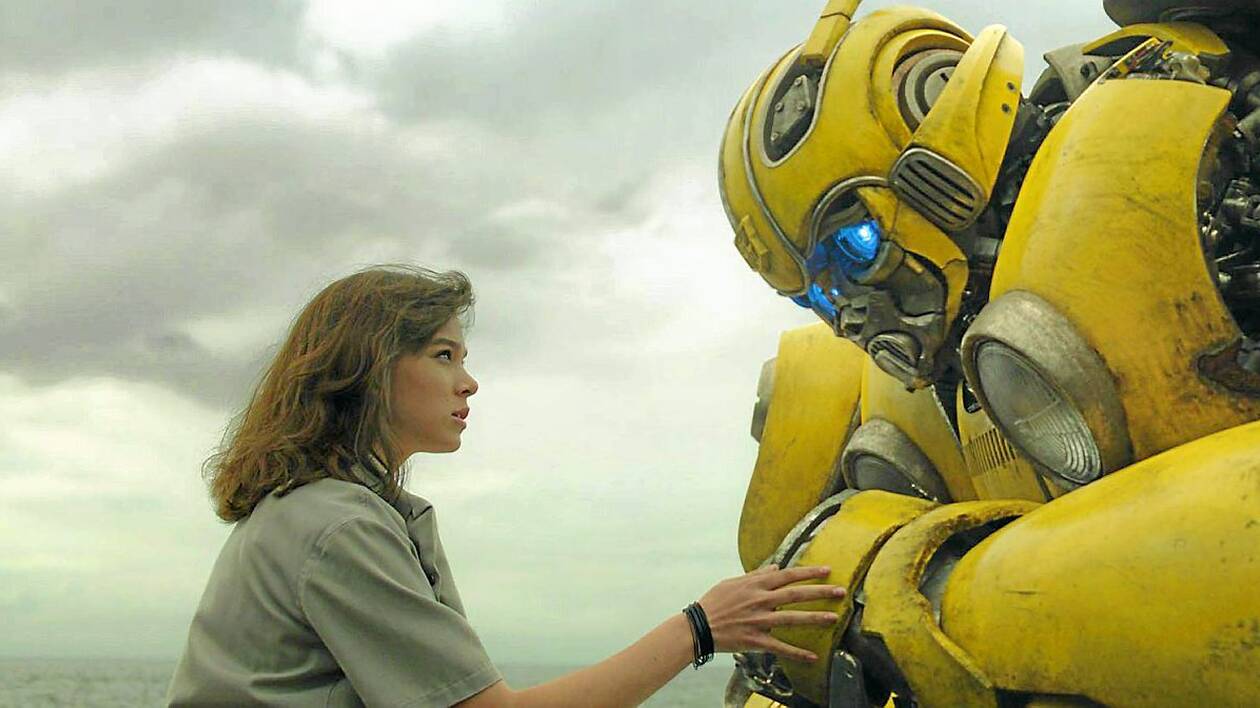 Hailee Steinfeld gallery image 1