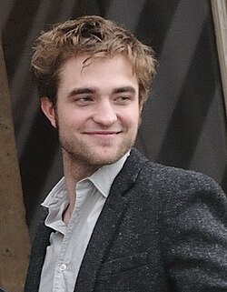 Robert Pattinson gallery image 1