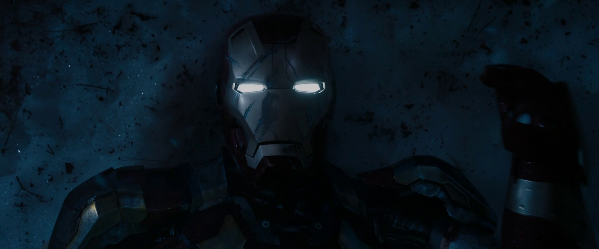 Iron Man 3 Review: The Mechanic vs. The Mandarin