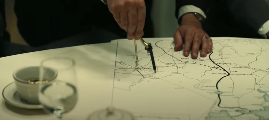 Oppenheimer 2023 Review: Nukes, Nightmares and a Whole Lot of Talking