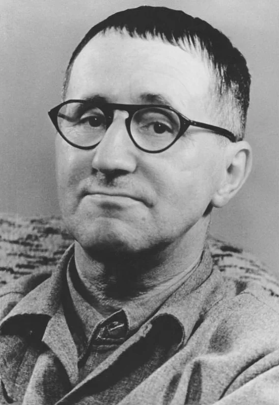 Die Hochzeit – Komödie von Bertolt Brecht