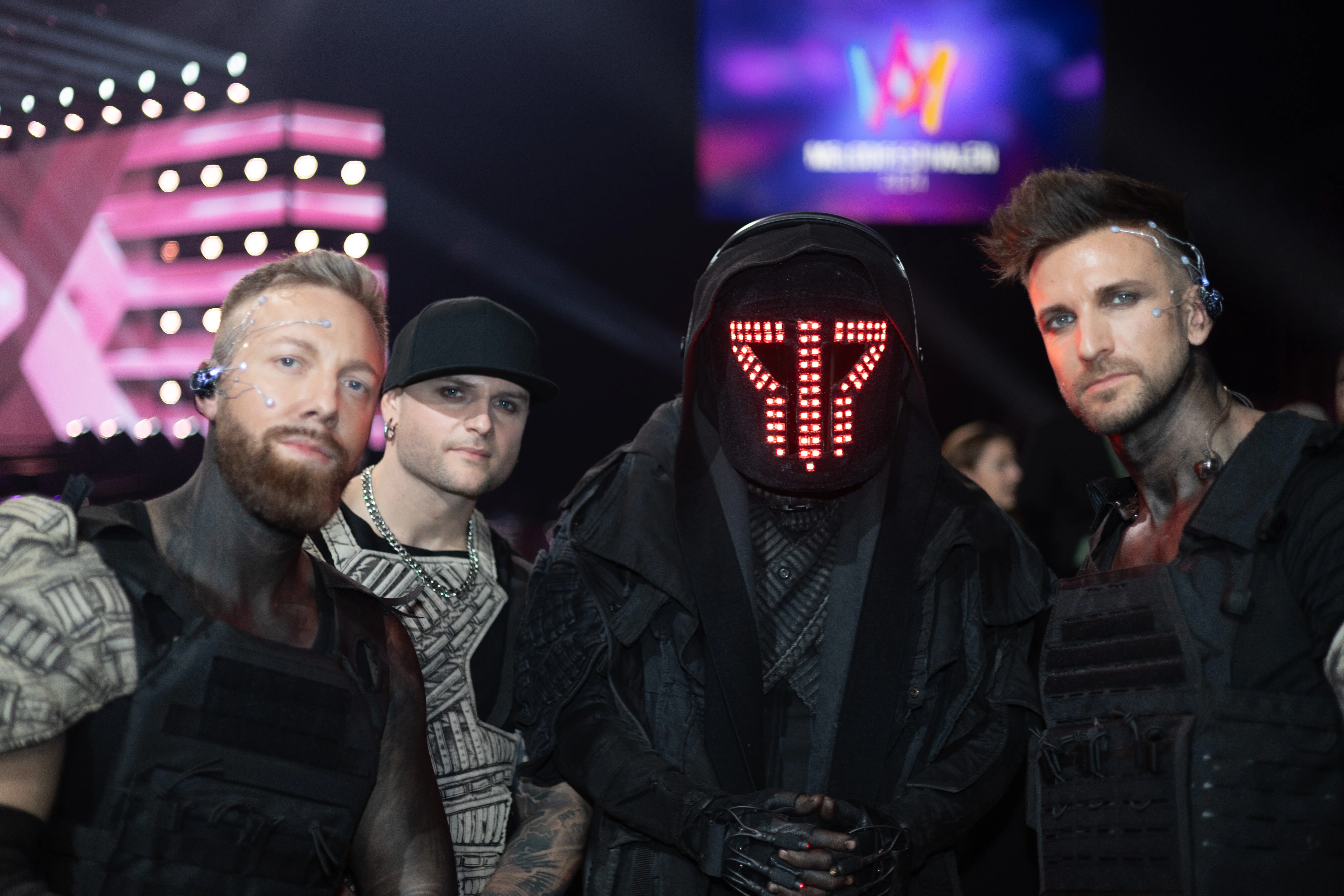 Event: Smash into Pieces