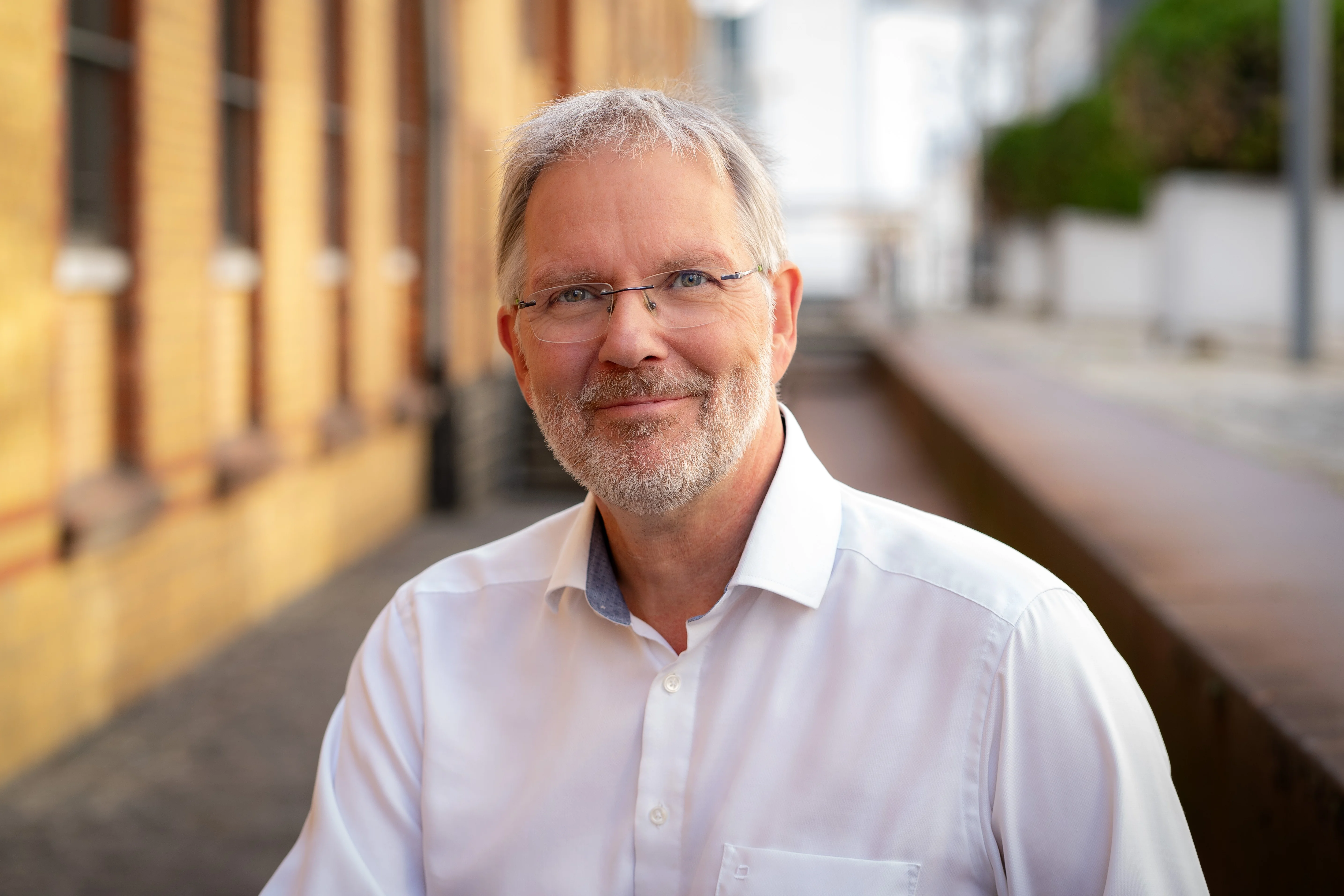 Event: With God Against Democracy - Lecture and Discussion with Arnd Henze