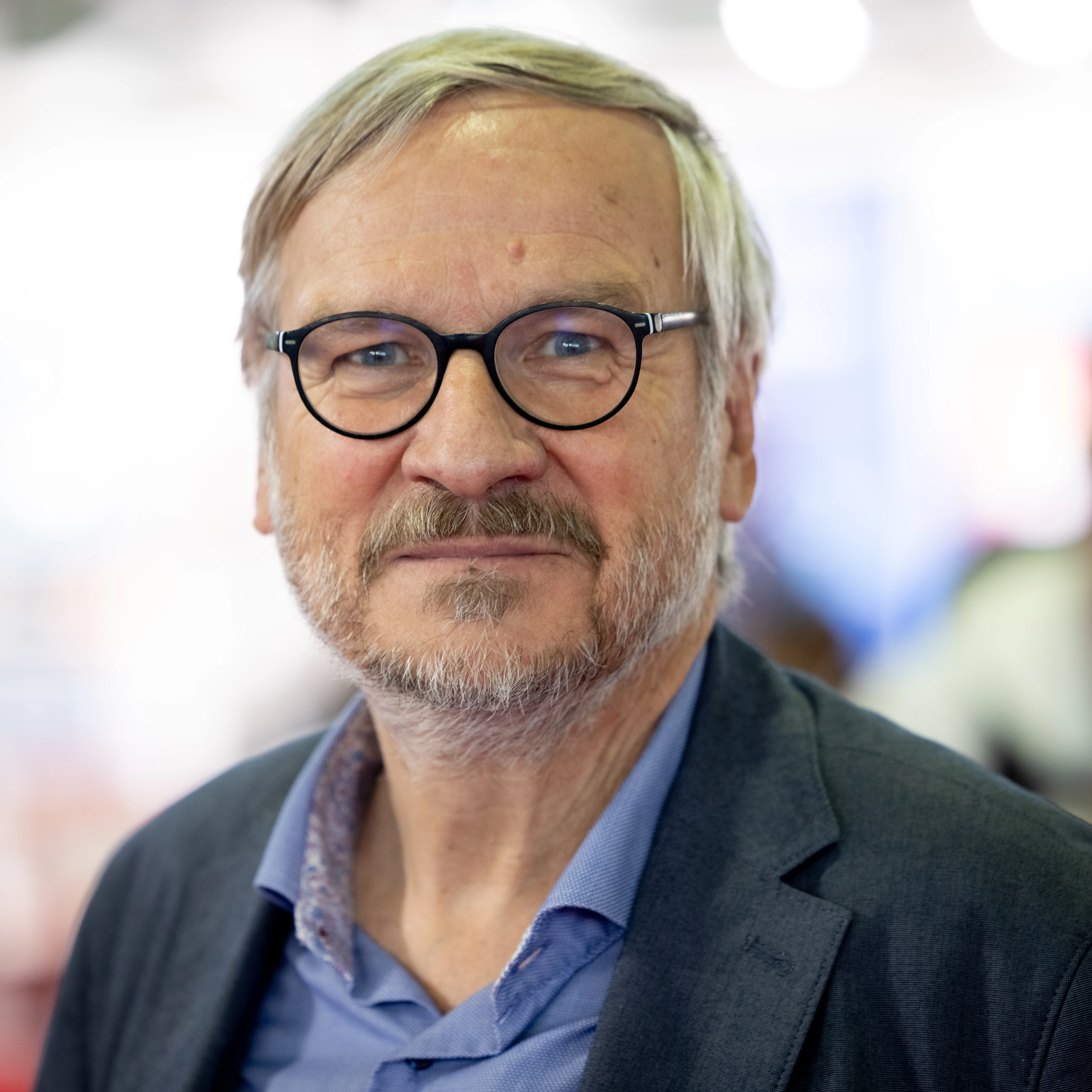 Event: Christoph Links liest: Verschwundene Verlage der DDR in Schwerin in Landesbibliothek Mecklenburg-Vorpommern Günther Uecker, Johannes-Stelling-Straße 29, 19053 Schwerin on 24. Juni 2026