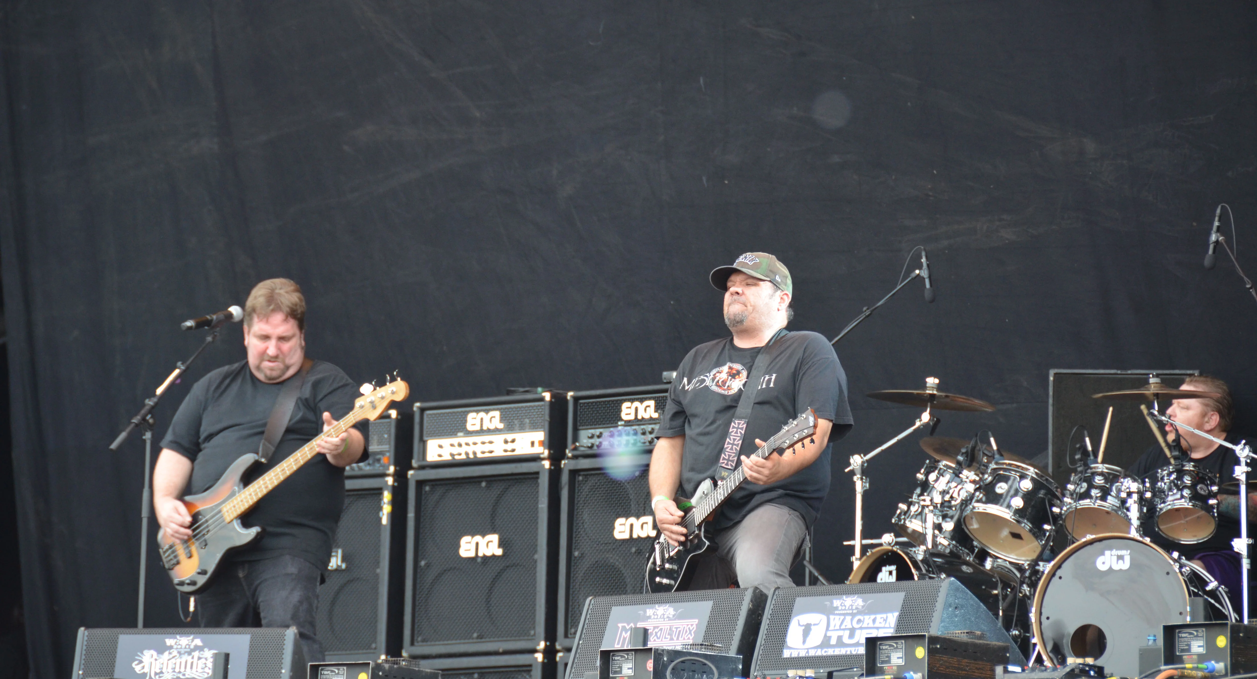 SACRED REICH + SARCATOR + SWEEPING DEATH + PEQUOD