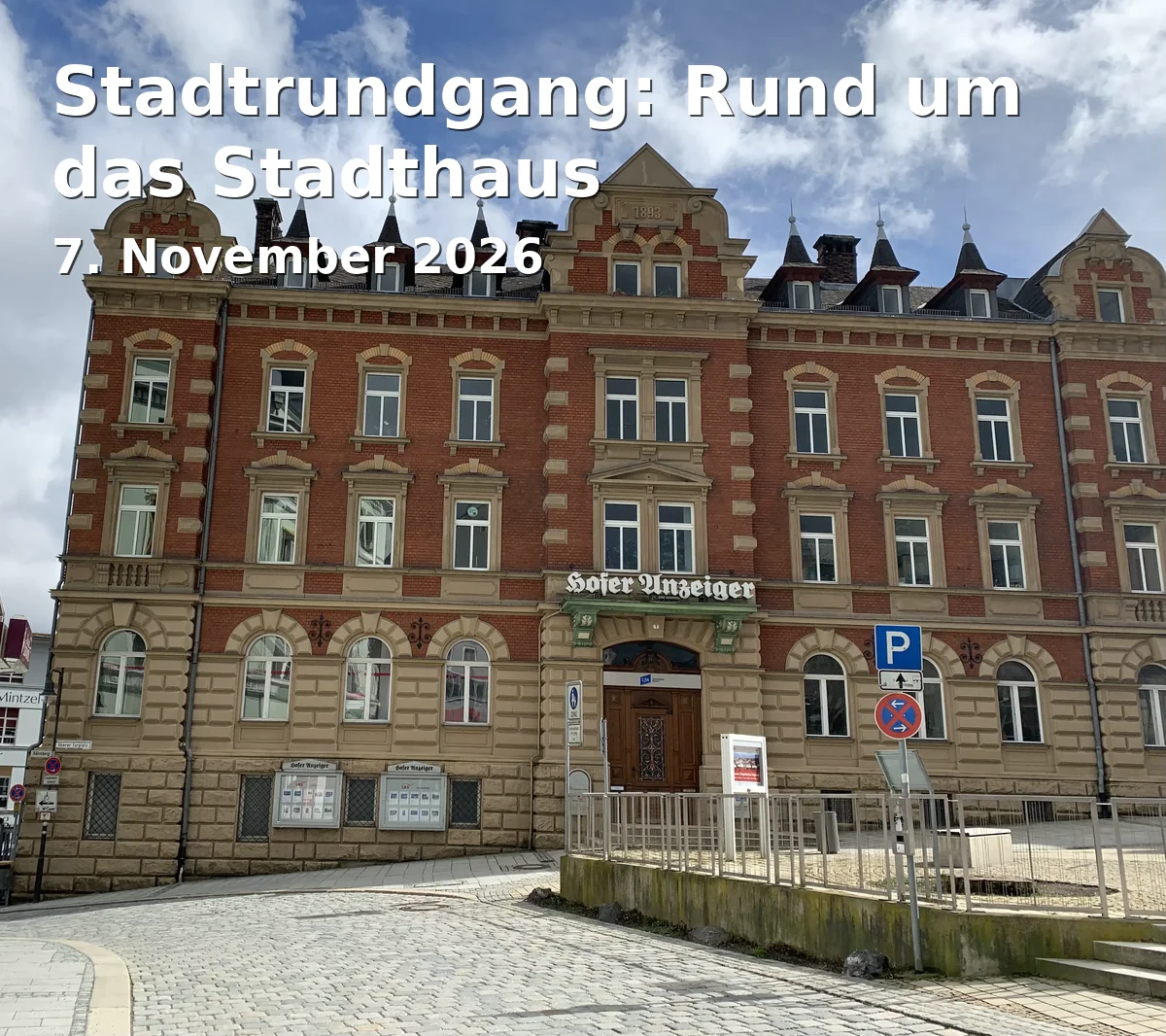 Event: City Tour: Around the Town Hall
