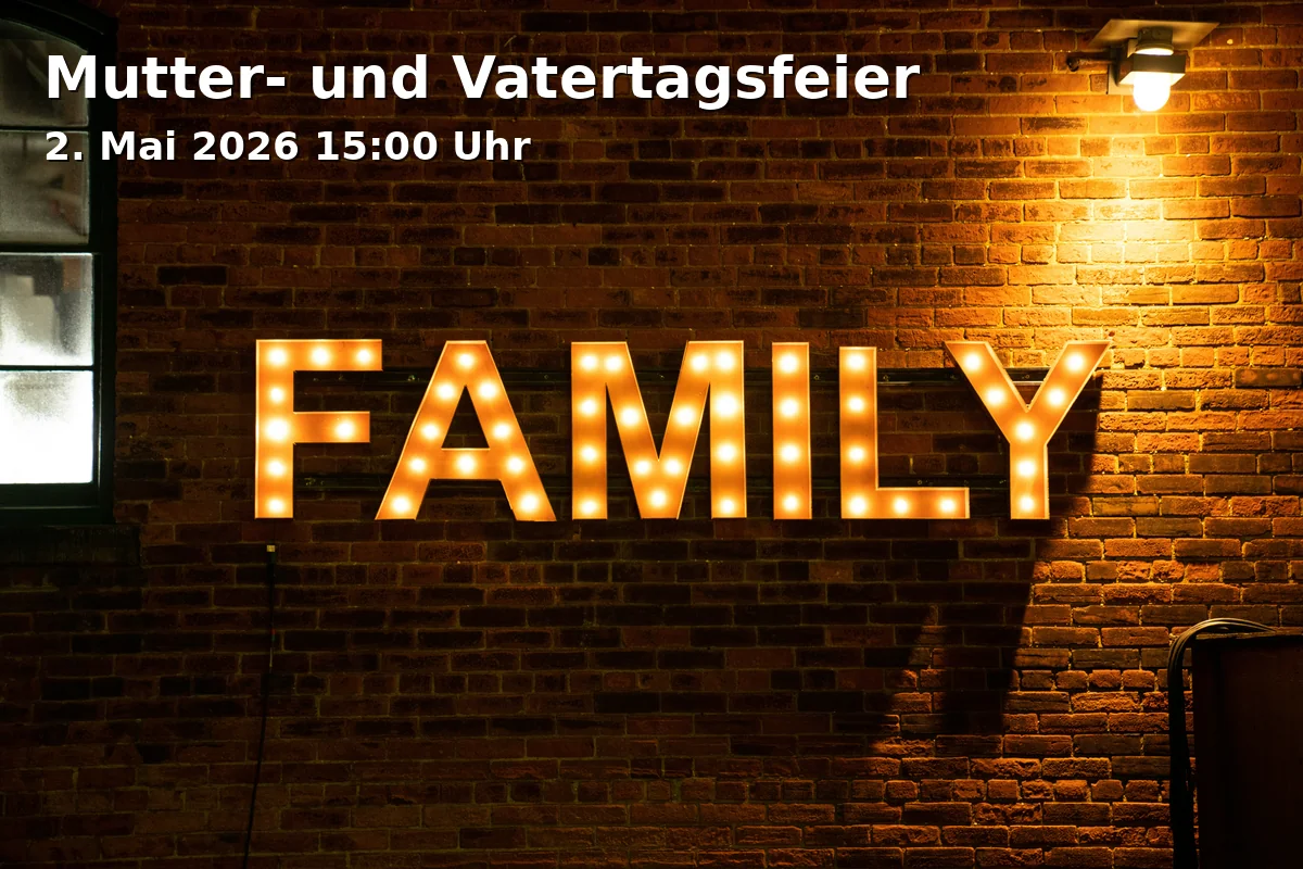 Mutter- und Vatertagsfeier