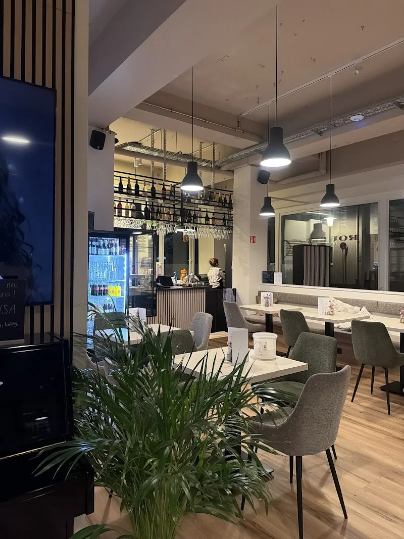 Event: Robert's Café & Bar