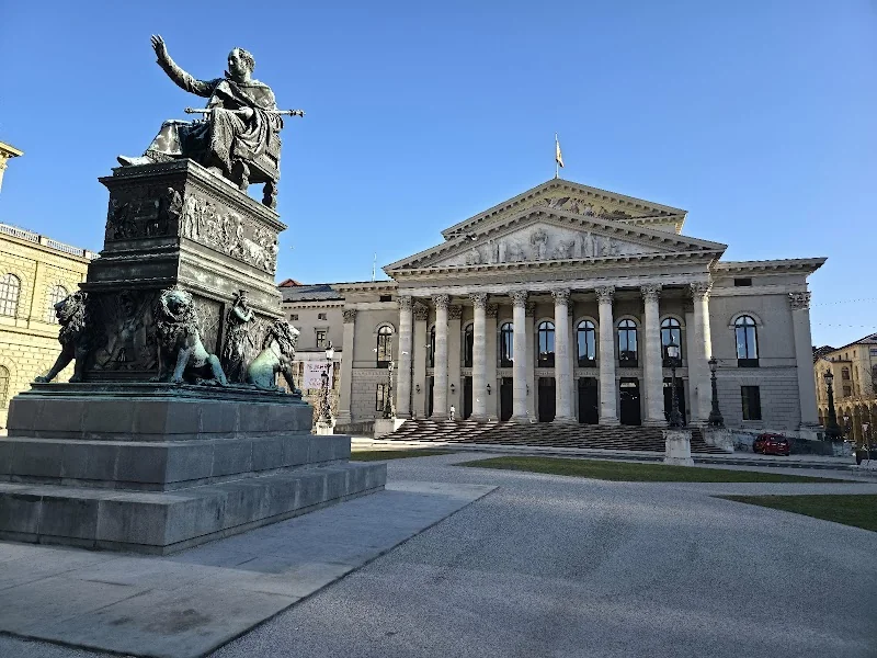 Max-Joseph-Platz