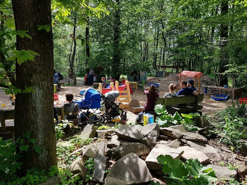 Kinder-und Jugendfarm "Knochengarten"