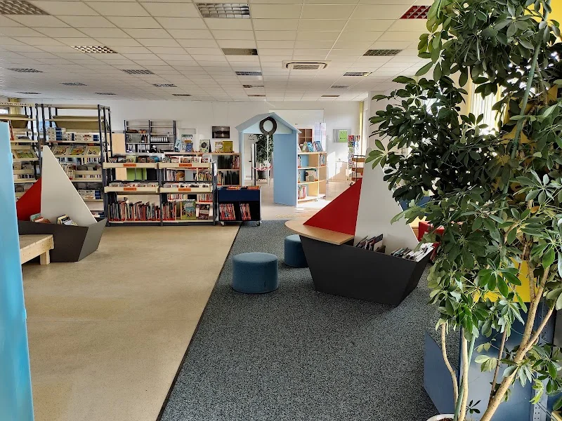 Stadtteilbücherei Burgweinting