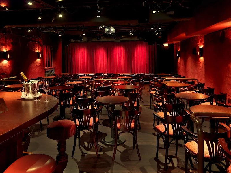 SCHATZKISTL - Theater . Kabarett . Club