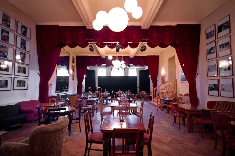 Nerly Cafe-Restaurant-Bar