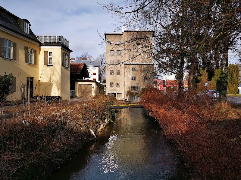 P3 Rathaus - Asamparkplatz