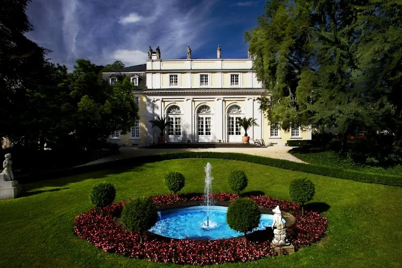 Event: Redoute Bonn Eventlocation - Tagungen - Hochzeiten - Schloss