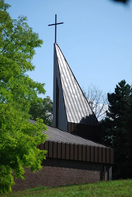 Aloisiuskolleg - Oberkirche und Krypta