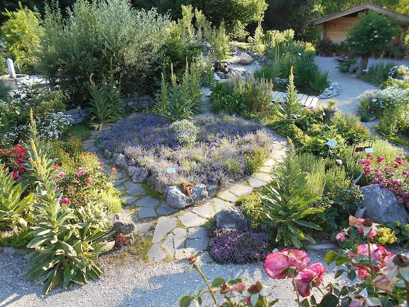 Schau- und Erholungsgarten nach Hildegard von Bingen