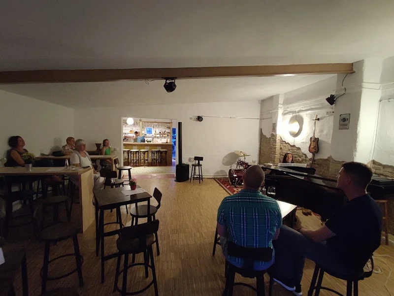 Die Alte Garage