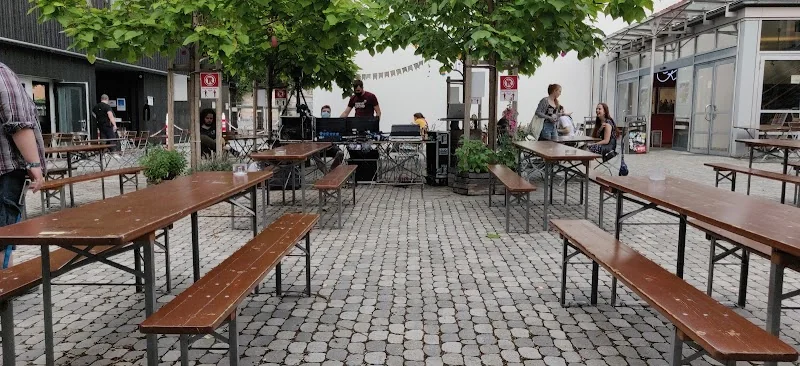 Event: E-Werk Biergarten & Kellerbühne