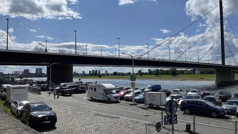 Event: Parkplatz Untere Rheinwerft D.LIVE