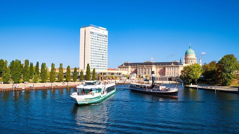 SCHIFFFAHRT in POTSDAM