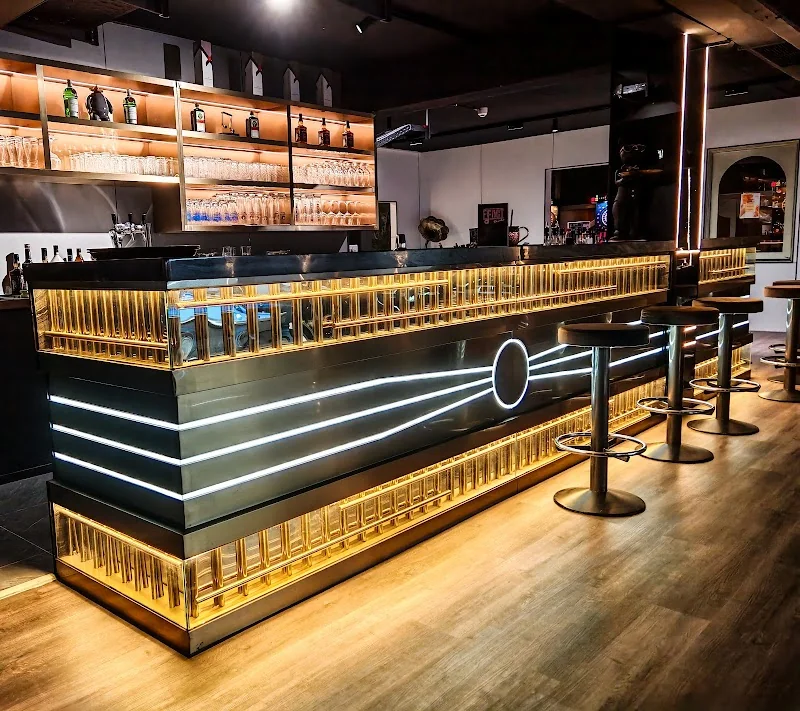 eFact Karaoke Billard Dart Bar