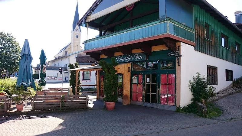Charly's Inn