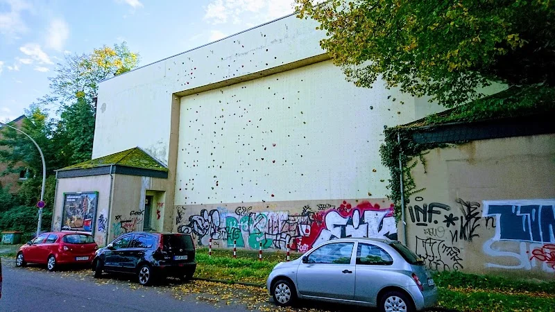 Hochbunker Ecke Lotharstraße/Bonner Talweg in Kessenich